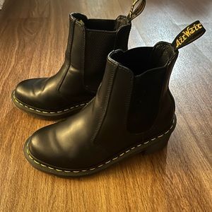 Dr. Martens size 7 Cadence heeled boot